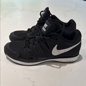 Nike Vapor 9.5 Tour Tennis Court Shoe (new no box)